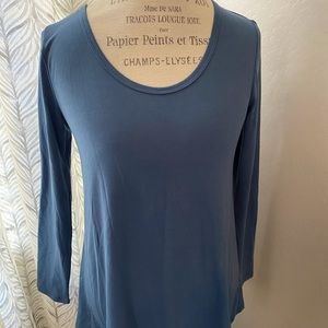 LulaRoe Lynnae long sleeve top